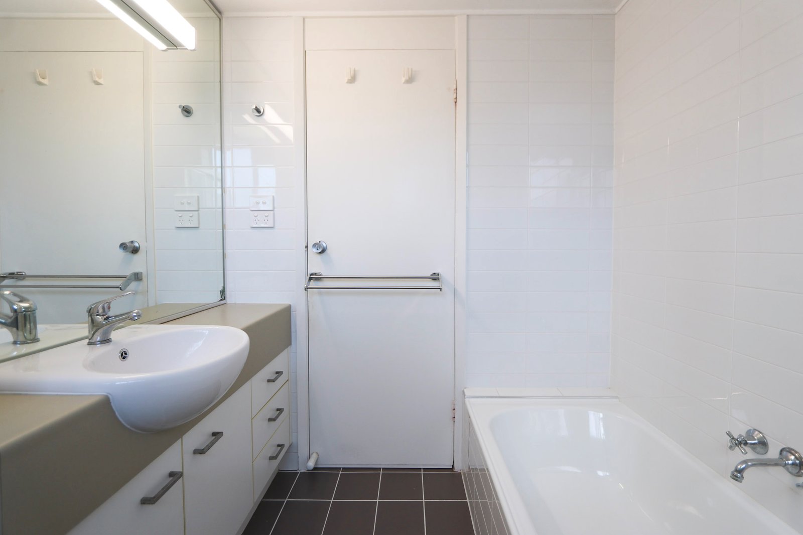 37/490 Marine Parade BIGGERA WATERS 12