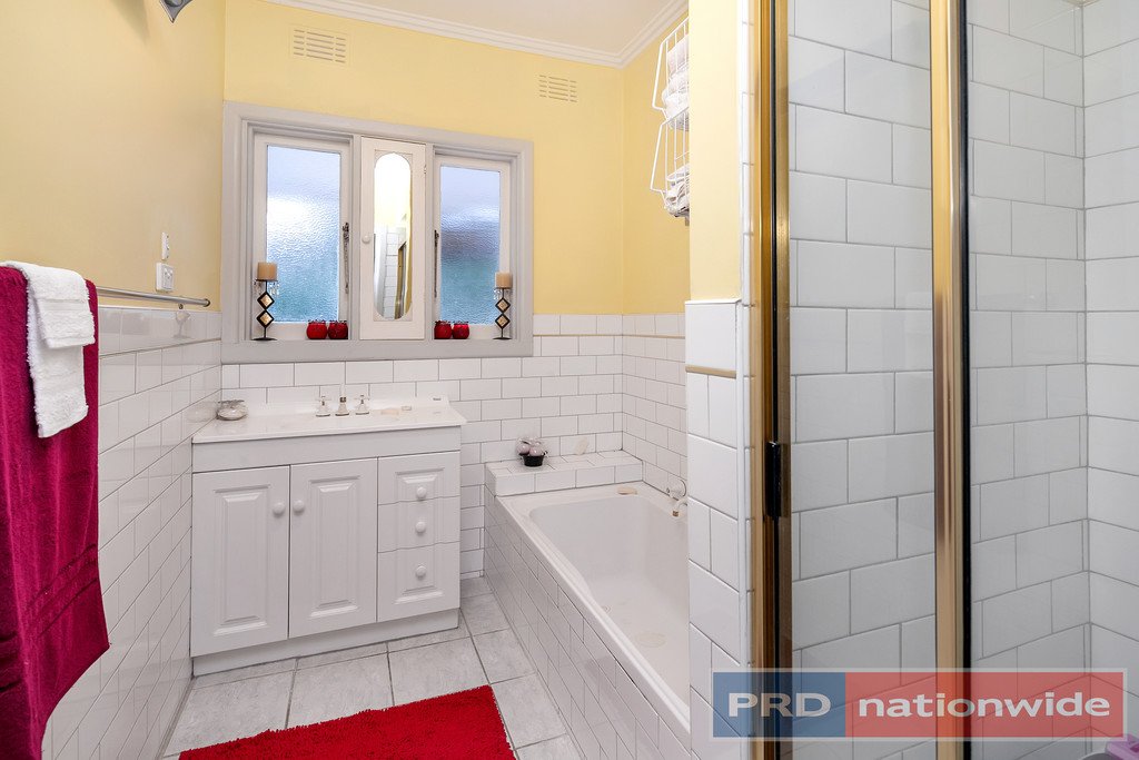 375 Clarendon - Lal Lal Road LAL LAL 9