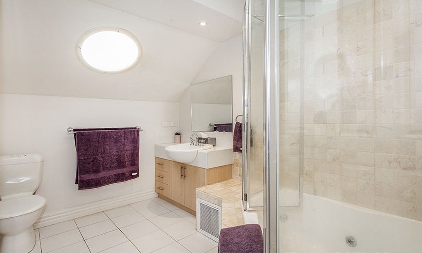 Real Estate and Property in 3/75 Green Street, Ivanhoe, VIC