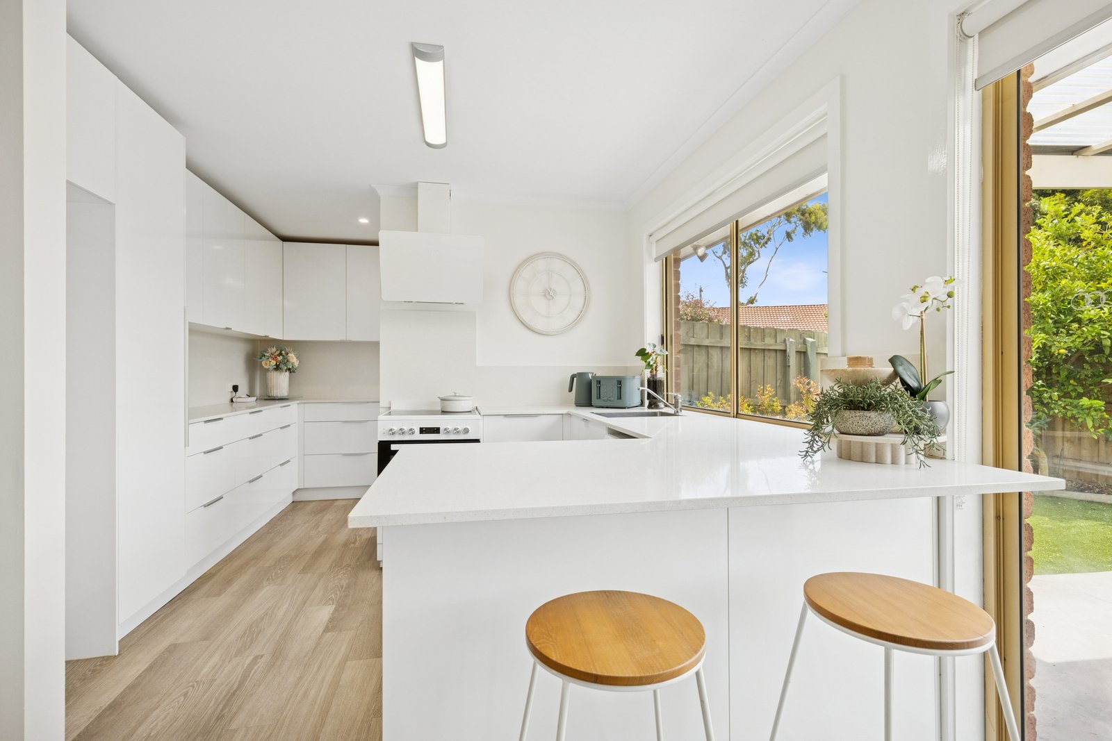 Gallery: 37/52-70 Centre Dandenong Road