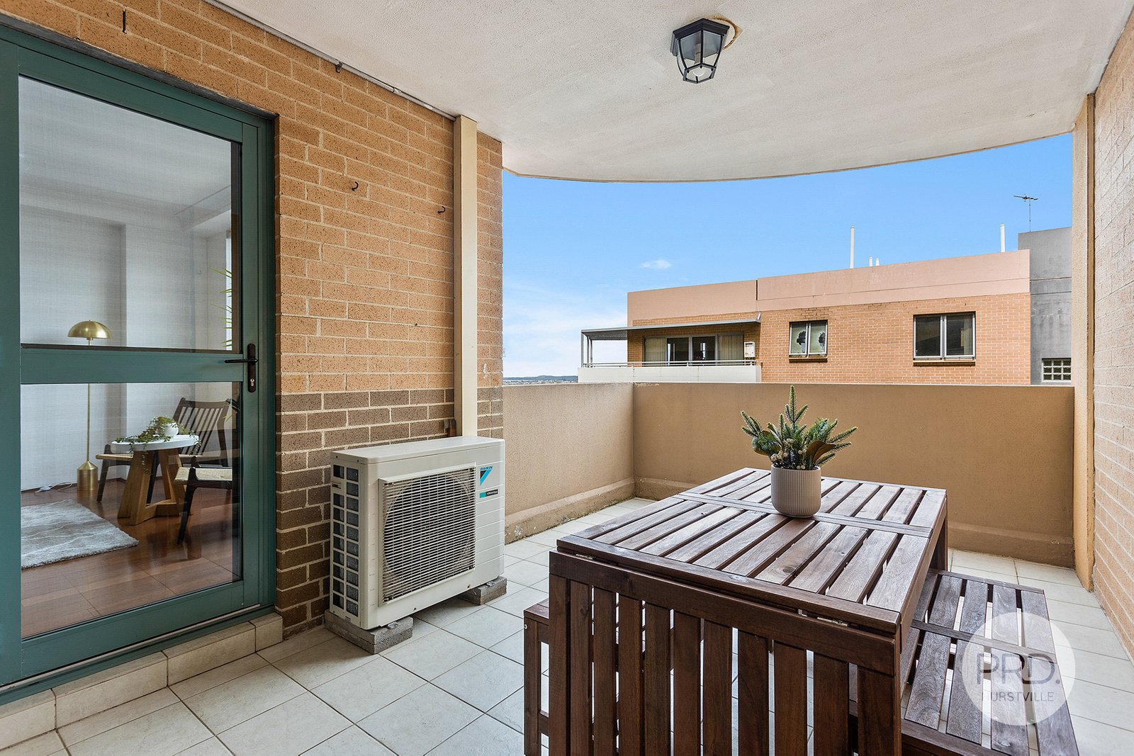 37/564-576 Railway Parade HURSTVILLE 8