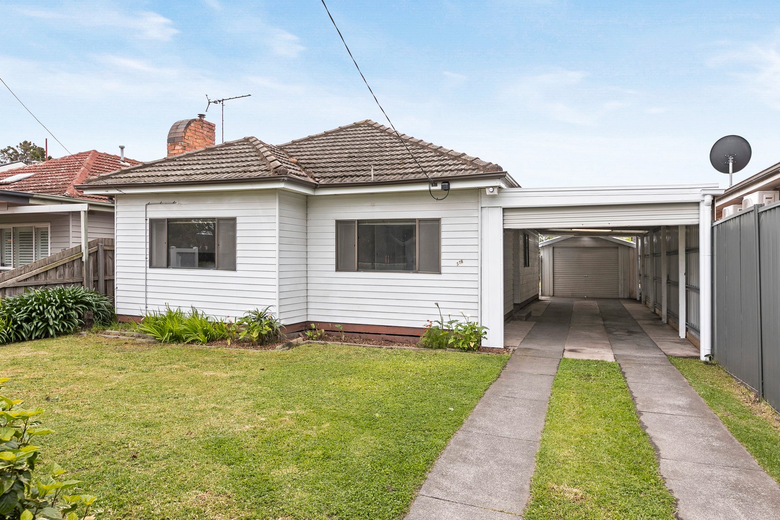 Gallery: 376 Francis Street
