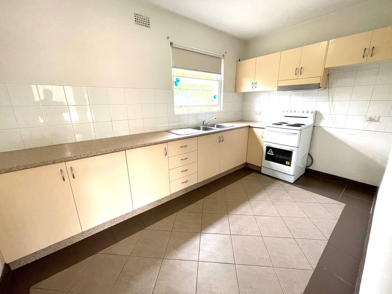 3/76 Garnet Street HURLSTONE PARK 1