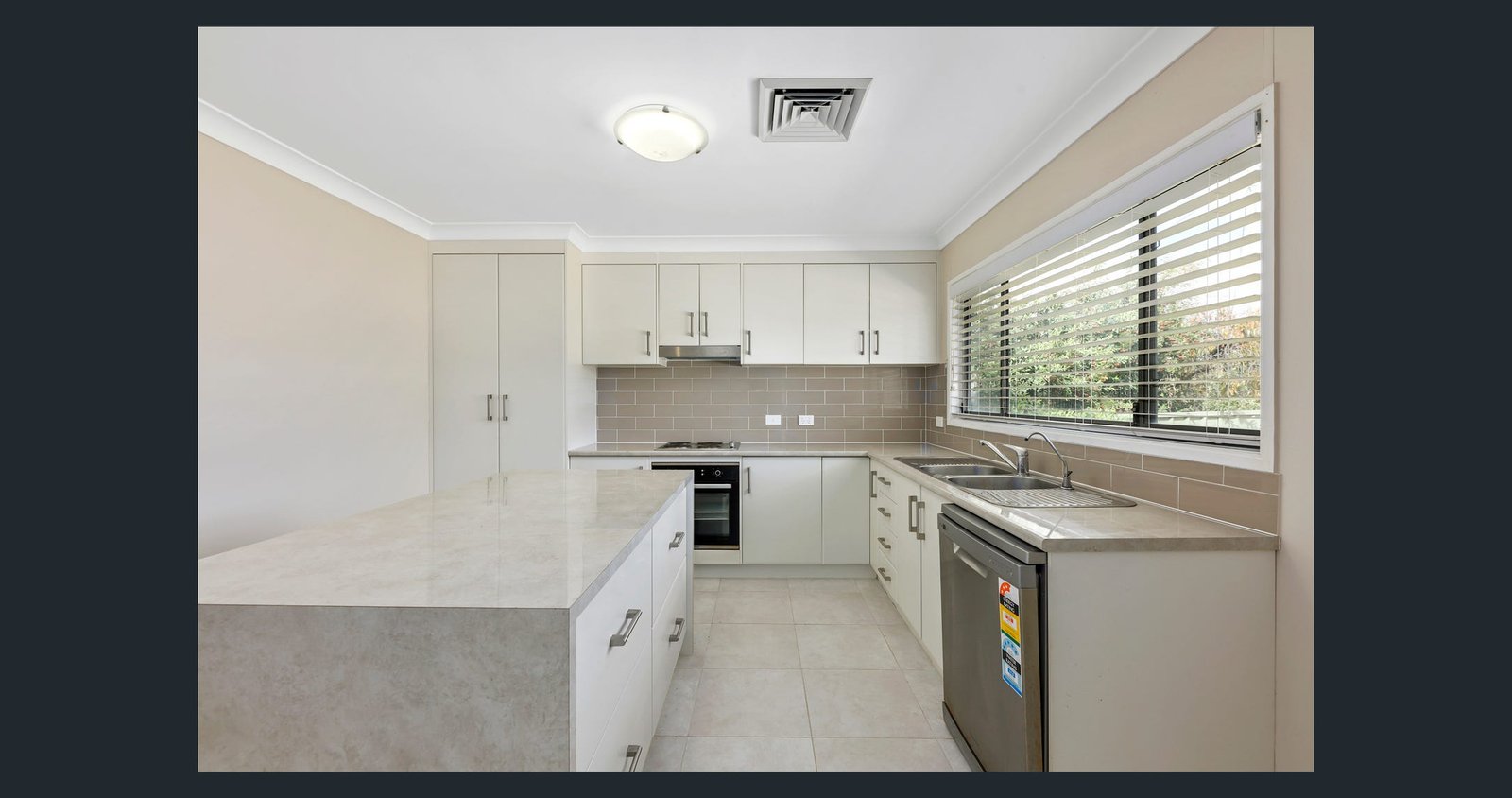 376 Goonoo Goonoo Road HILLVUE 2