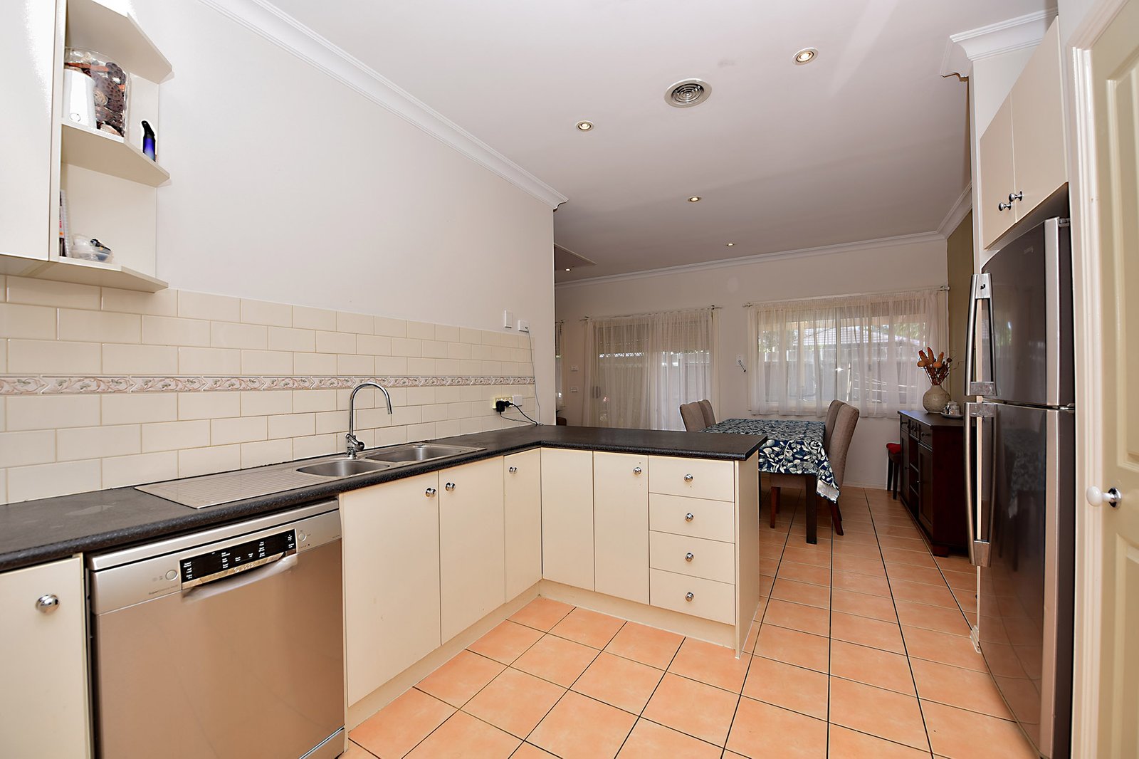 Gallery: 3/76 Keith Avenue