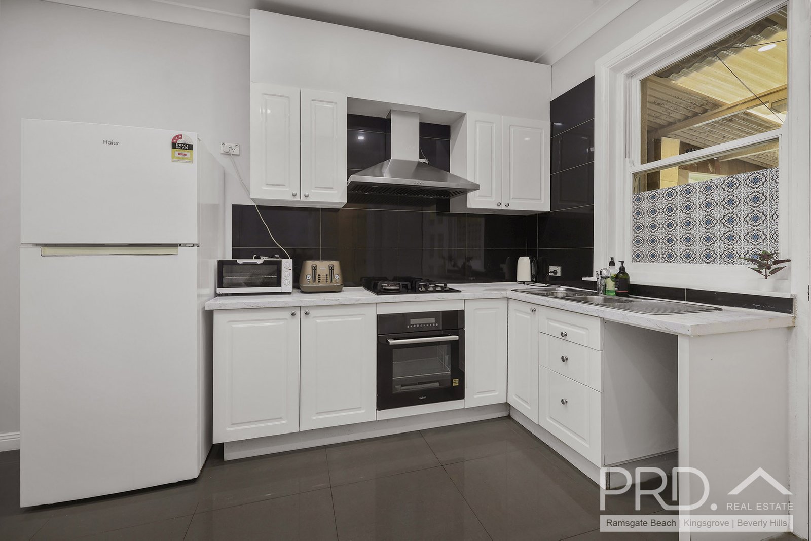 377 West Botany Street ROCKDALE 4