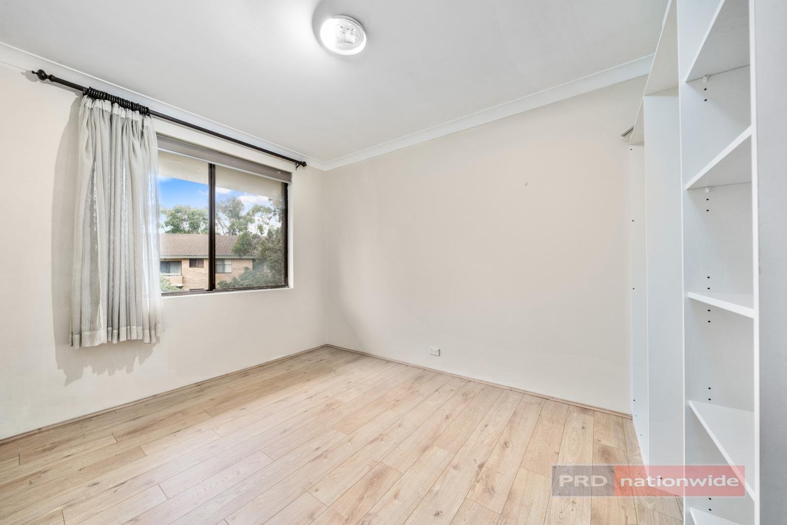 37/8-14 Swan Street REVESBY 3