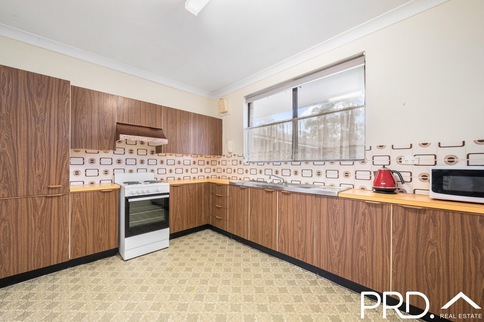 37/8-14 Swan Street REVESBY 5
