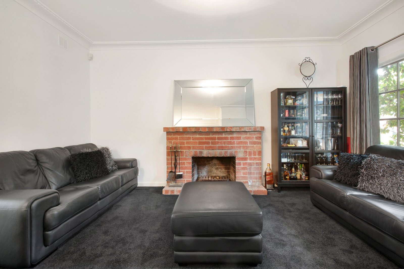 Gallery: 378 Bay Road