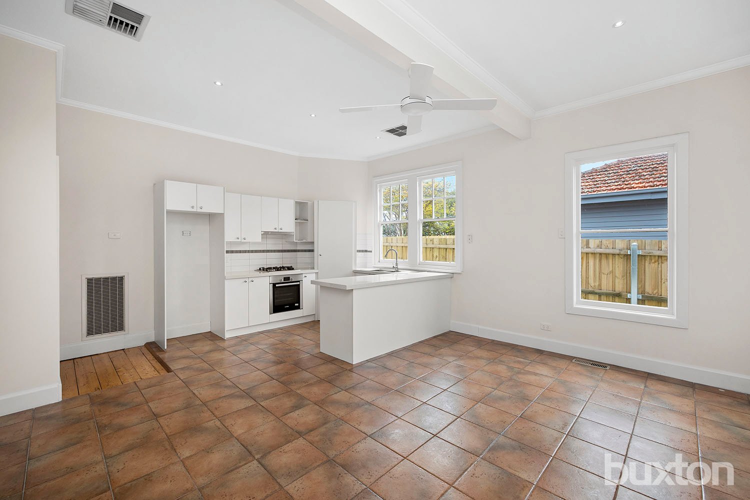 Gallery: 378 Nepean Highway