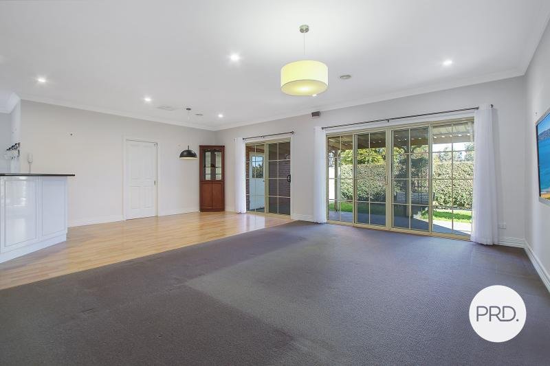 379 Amatex Street EAST ALBURY 4