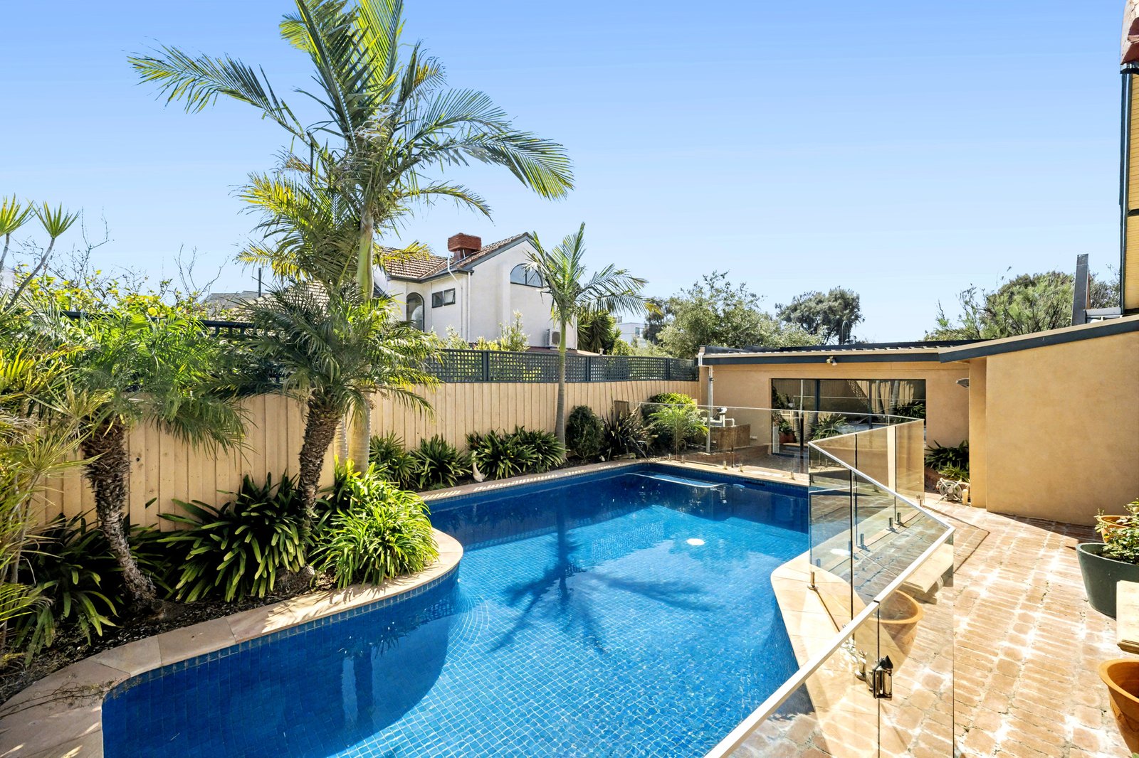 Gallery: 379 Barkly Street