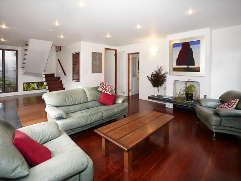 Gallery: 379 Danks Street