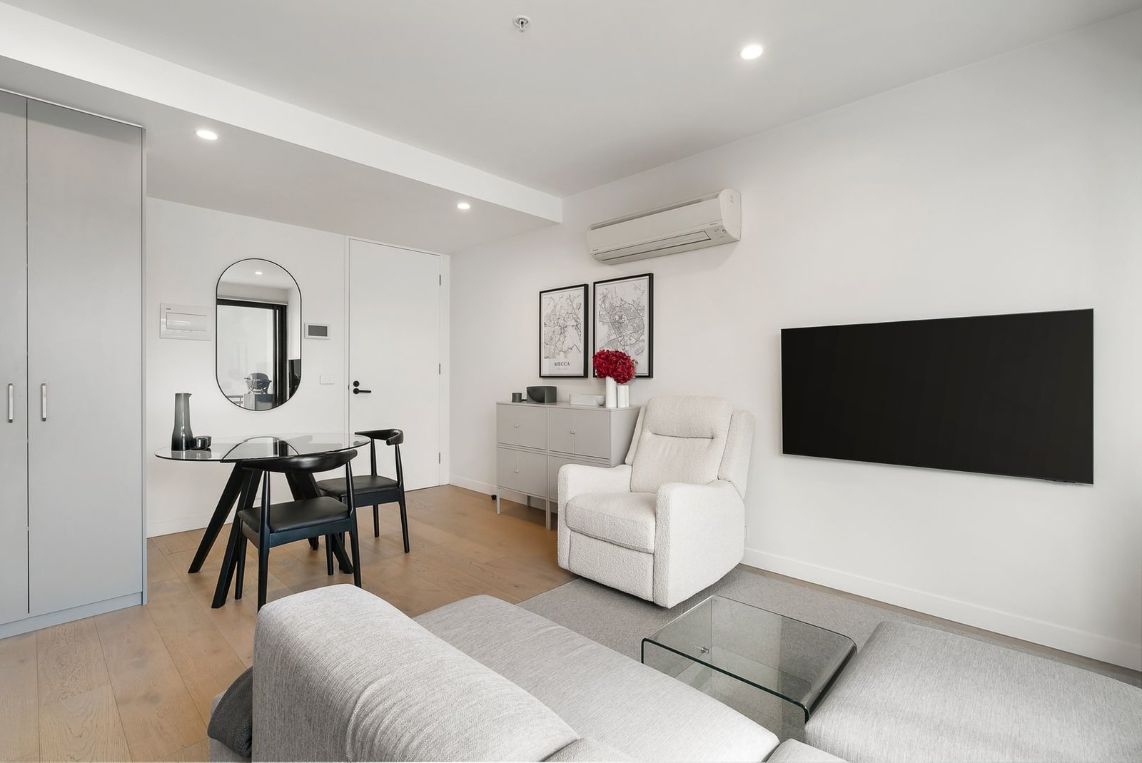 Gallery: 3/79 Palmerston Crescent