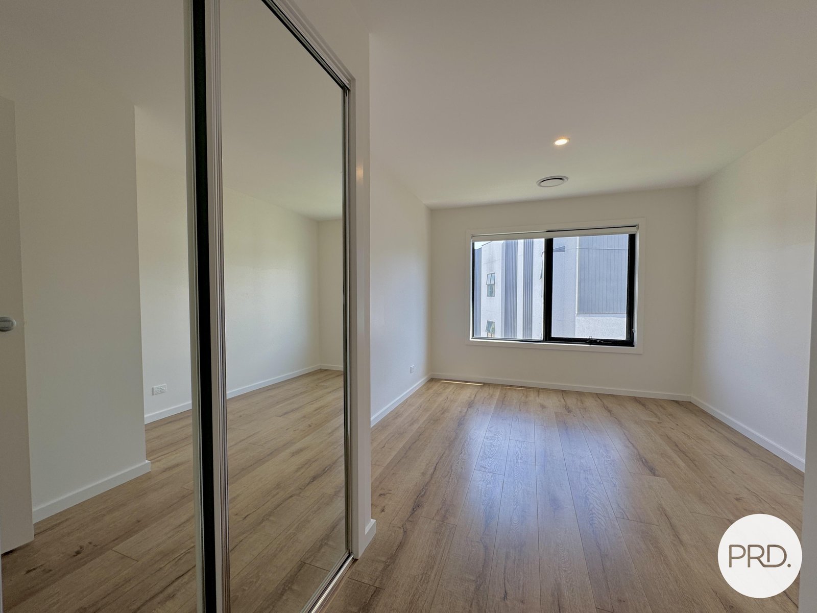 37/9 Thynne Street BRUCE 11