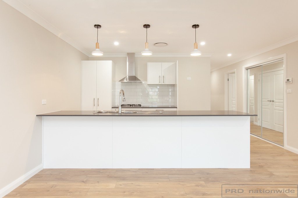 37A Budgeree Drive ABERGLASSLYN 4