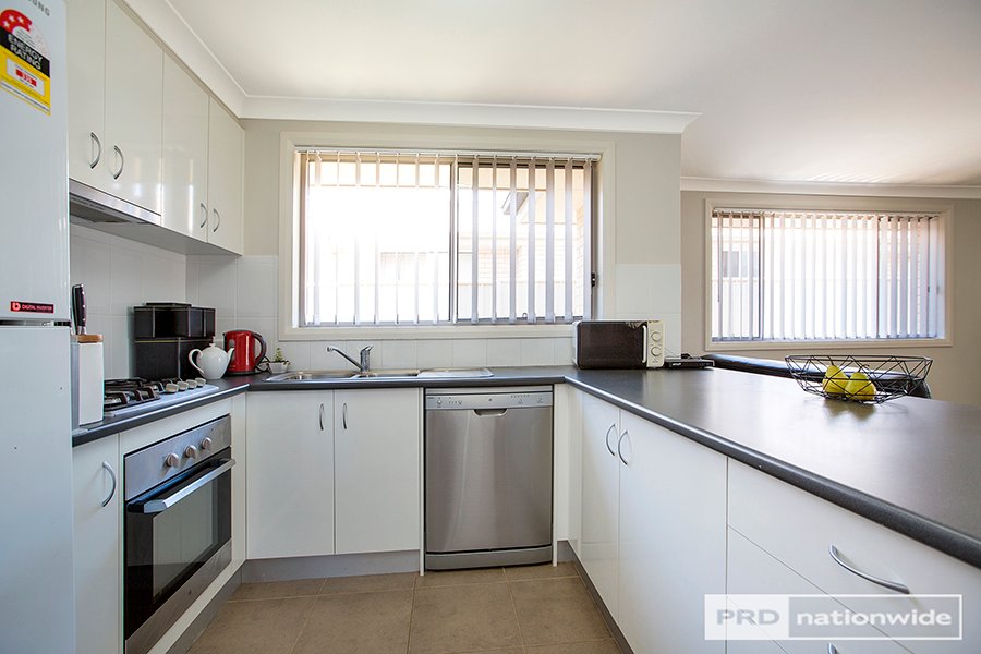 37A Higgins Lane TAMWORTH 5