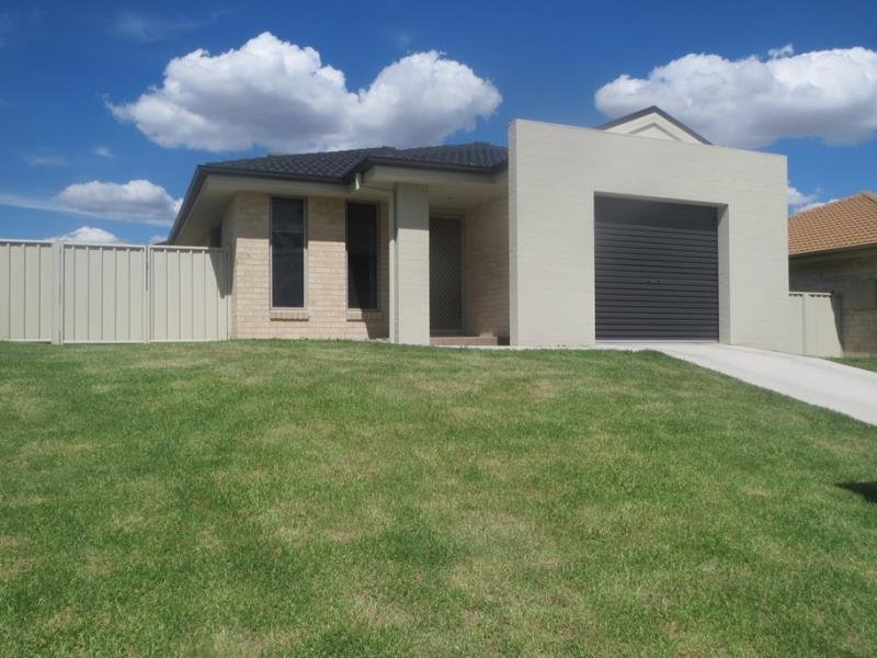 37a Higgins Lane TAMWORTH 7
