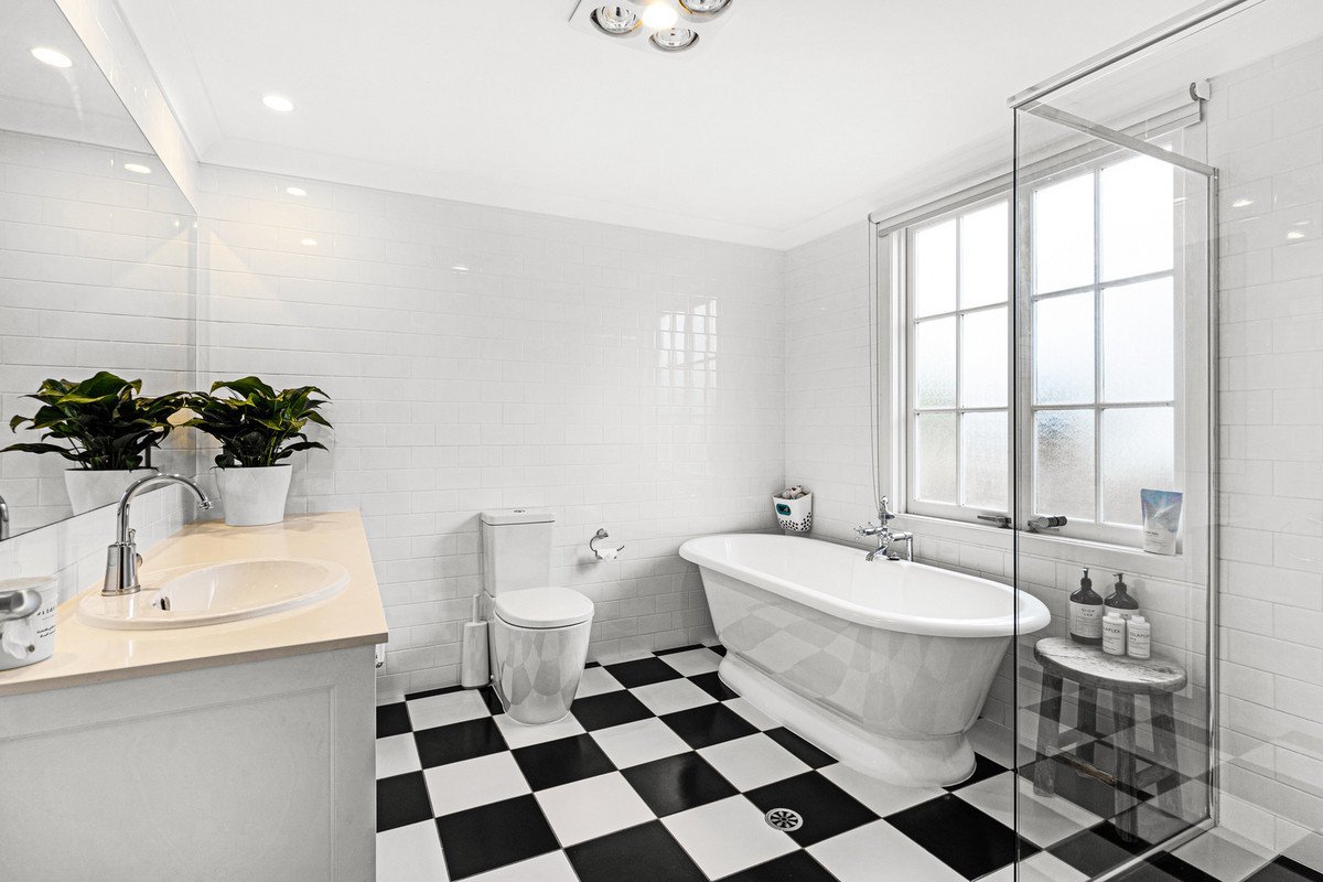 38 Acanthus Avenue Burleigh Heads 10