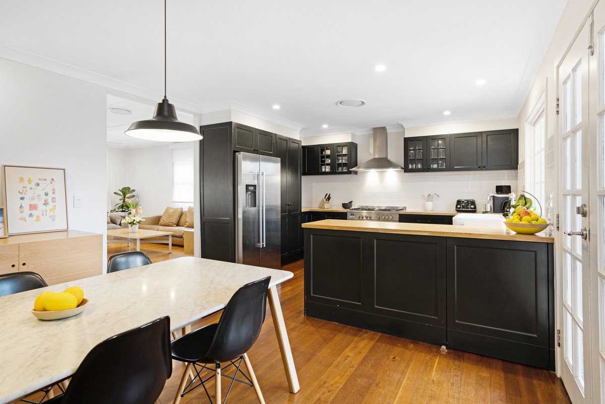 38 Acanthus Avenue Burleigh Heads 7