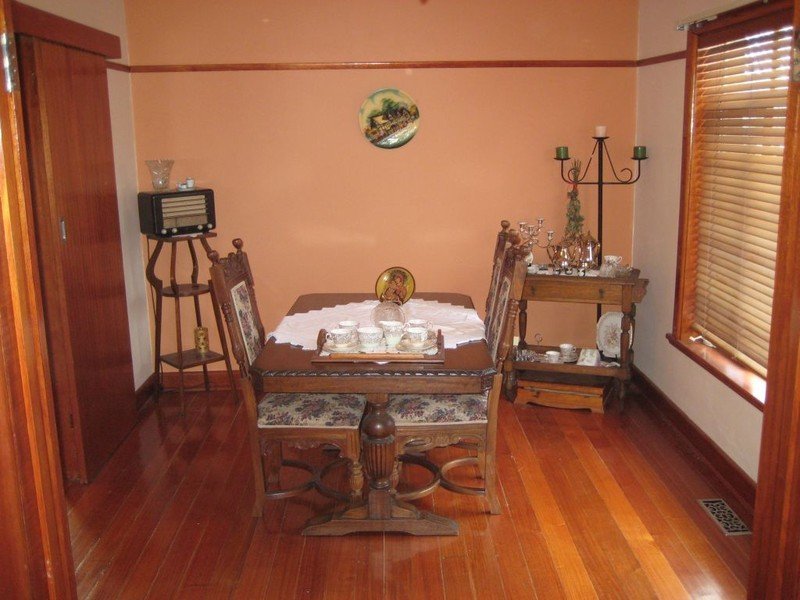 Gallery: 38 Adeney Street