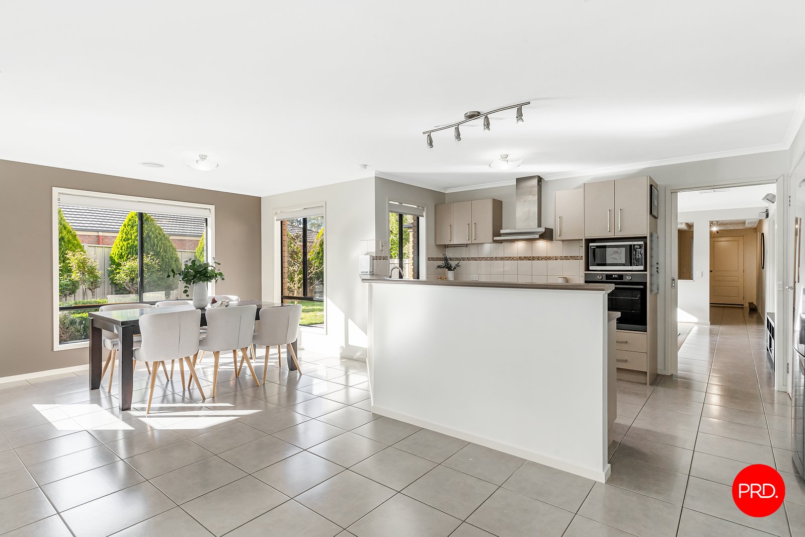 38 Alexander Close STRATHFIELDSAYE 7