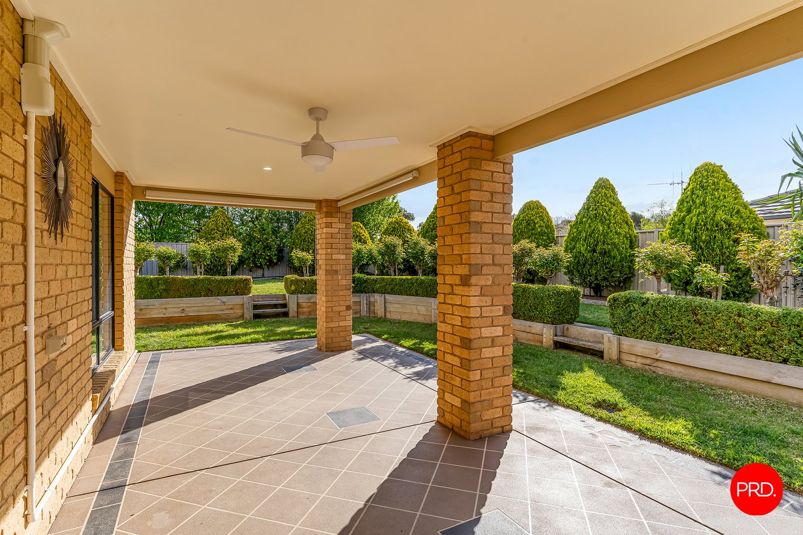 38 Alexander Close STRATHFIELDSAYE 21