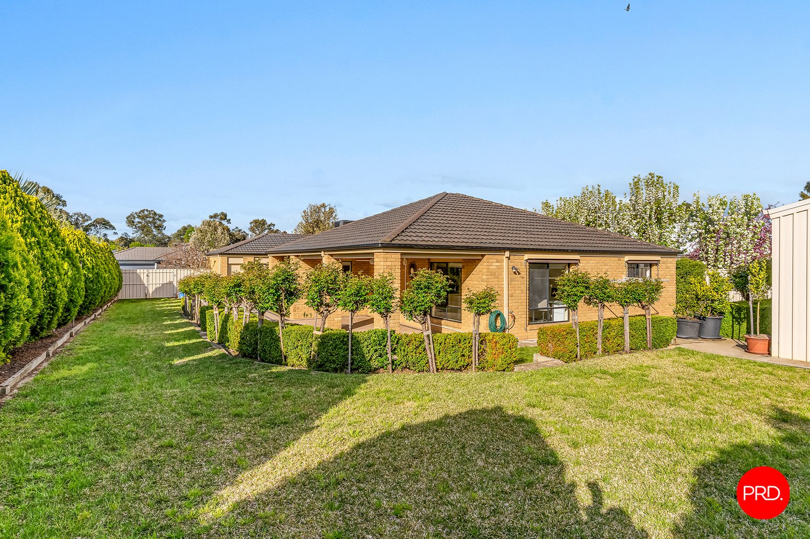 38 Alexander Close STRATHFIELDSAYE 25