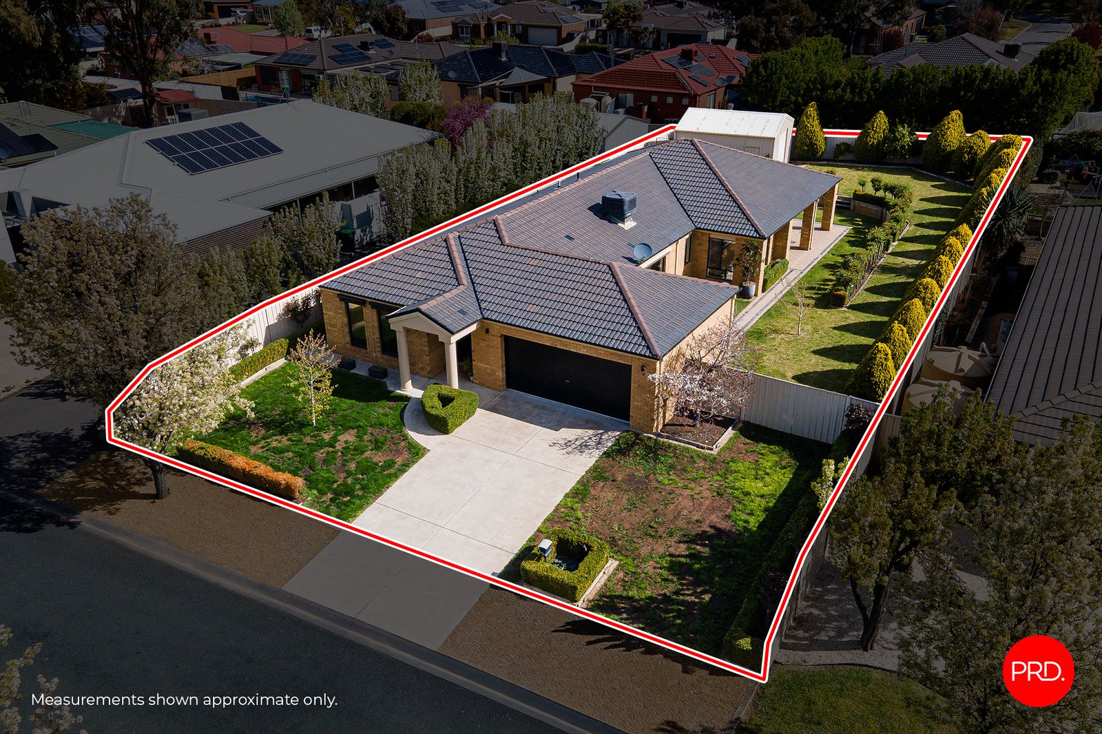 38 Alexander Close STRATHFIELDSAYE 28