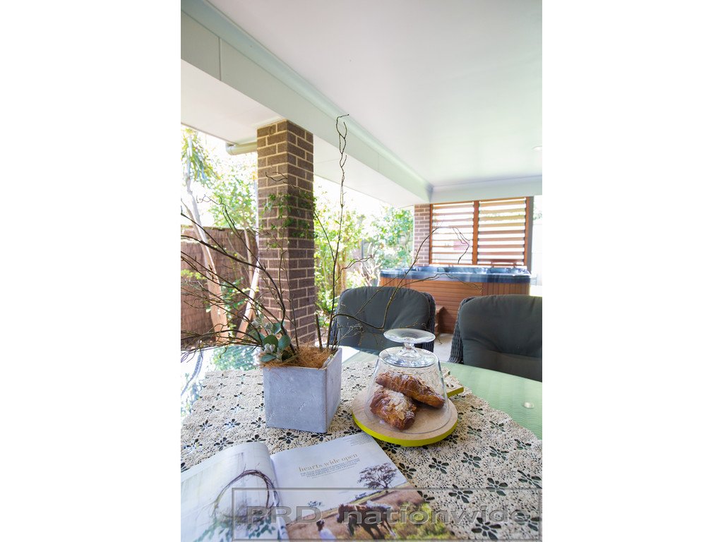 38 Allan Street LORN 16