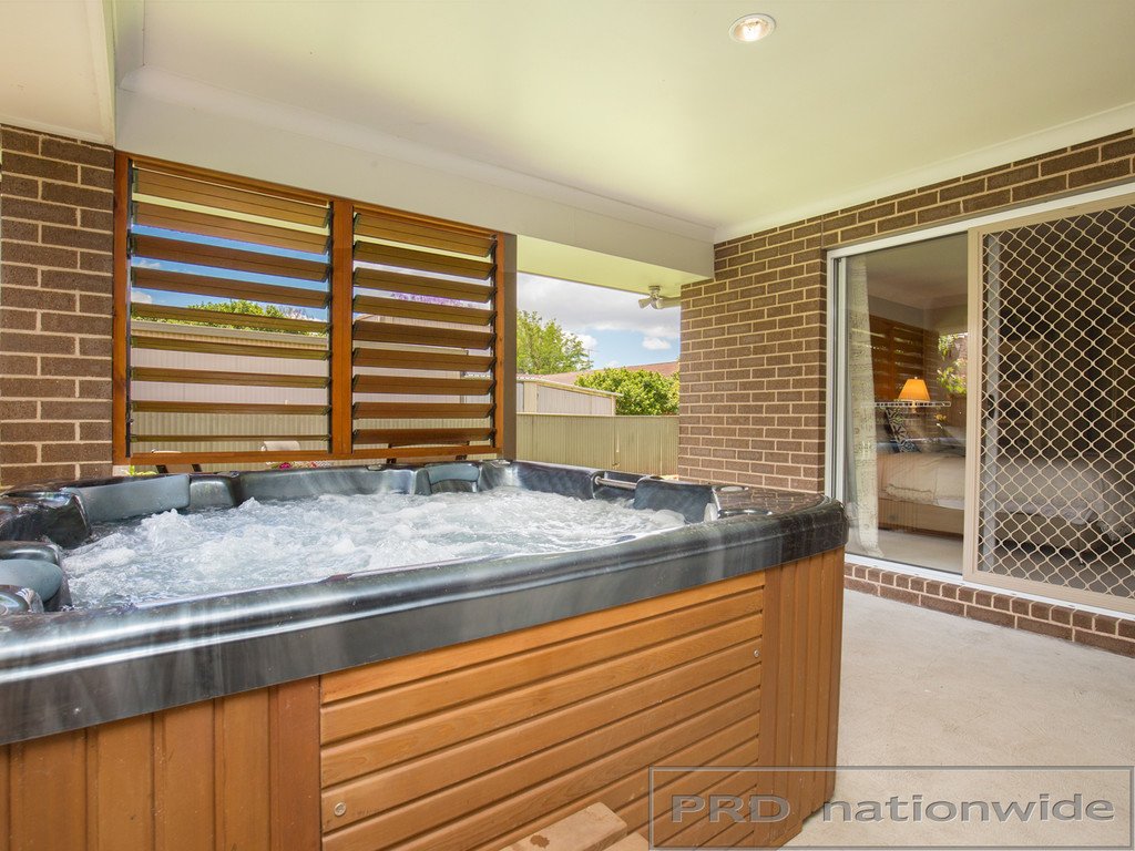 38 Allan Street LORN 17