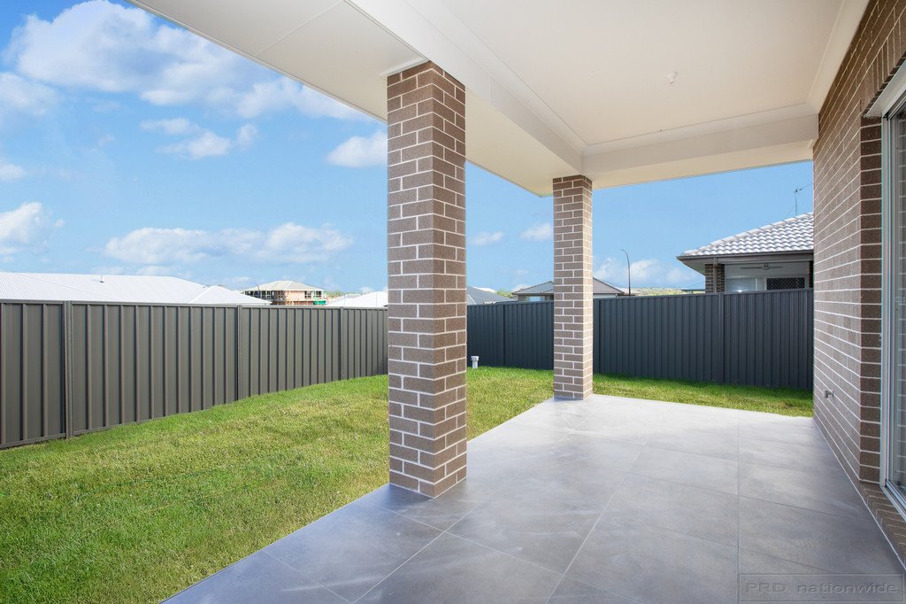 38 Arrowfield Street CLIFTLEIGH 12