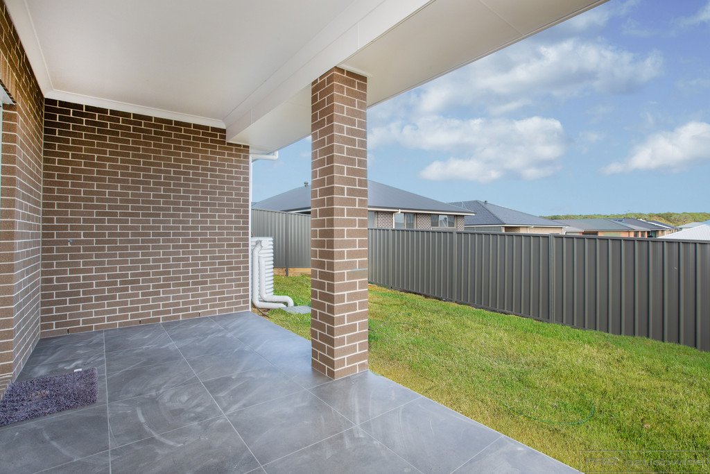 38 Arrowfield Street CLIFTLEIGH 13