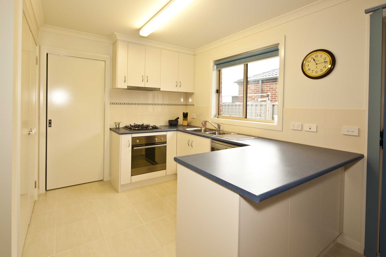 38 Ashwood Gardens MITCHELL PARK 2