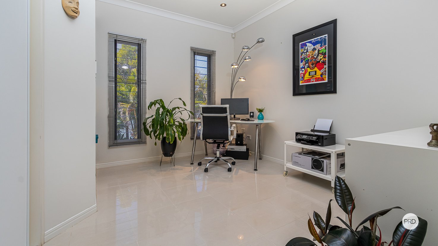 38 ATTENBOROUGH Circuit REDLAND BAY 15