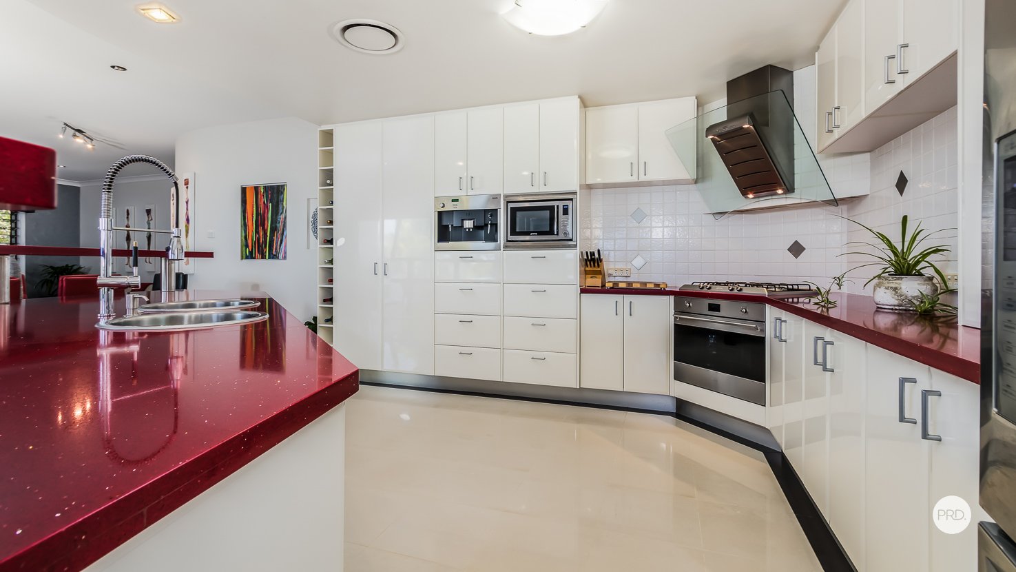 38 ATTENBOROUGH Circuit REDLAND BAY 16