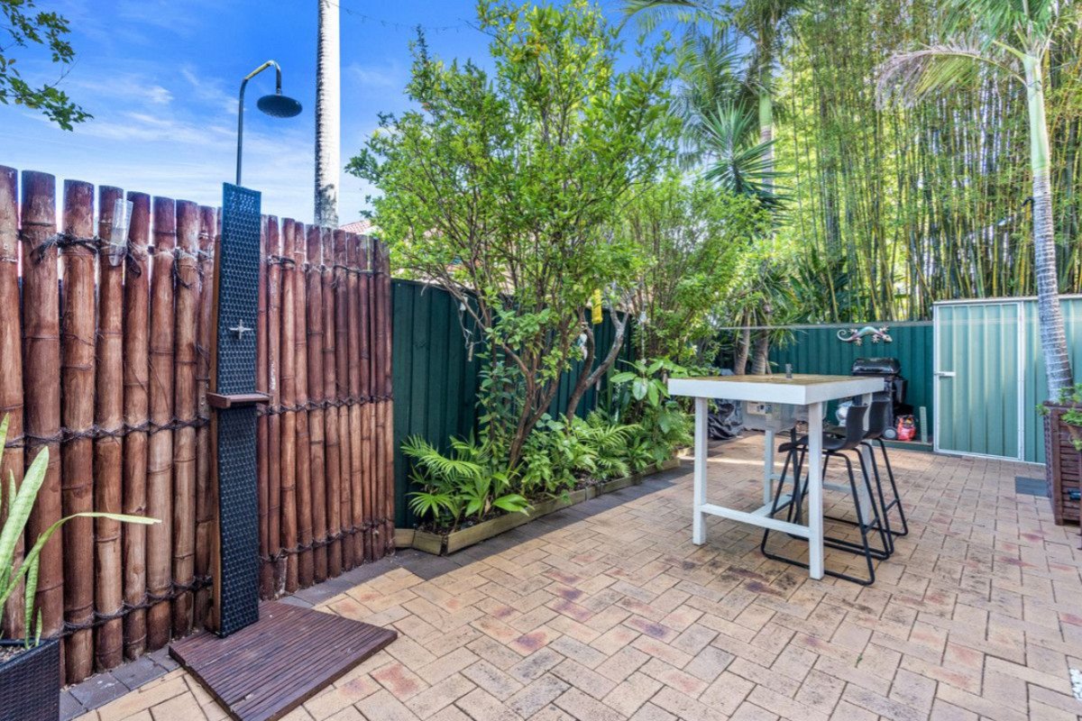 3/8 Barbet Place Burleigh Waters 9