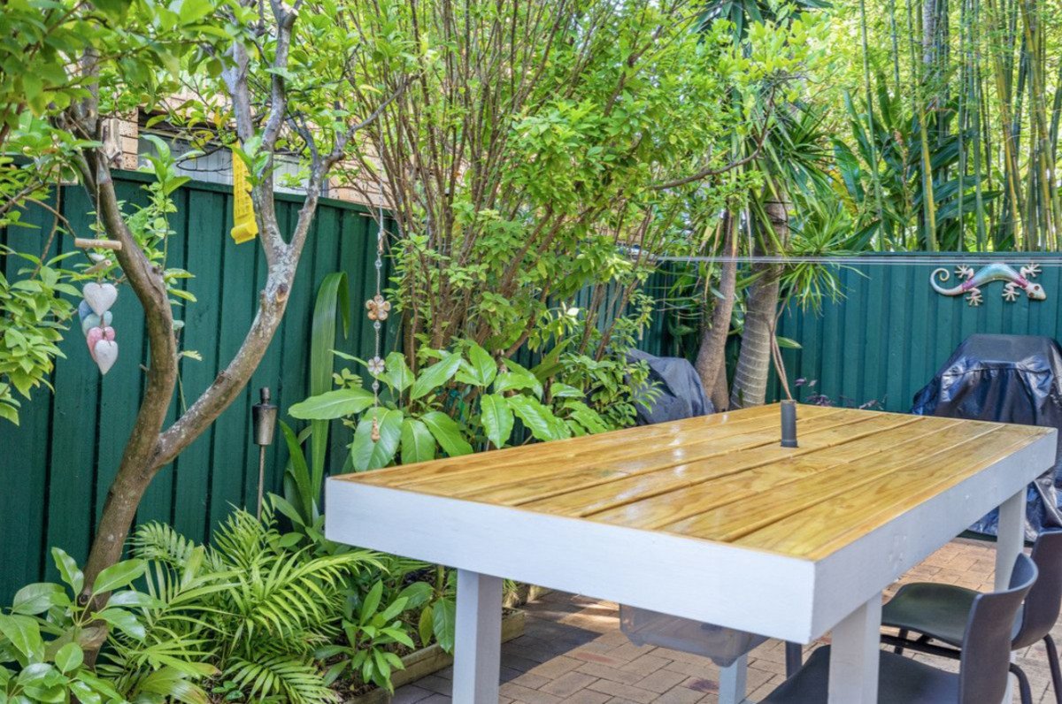 3/8 Barbet Place Burleigh Waters 10