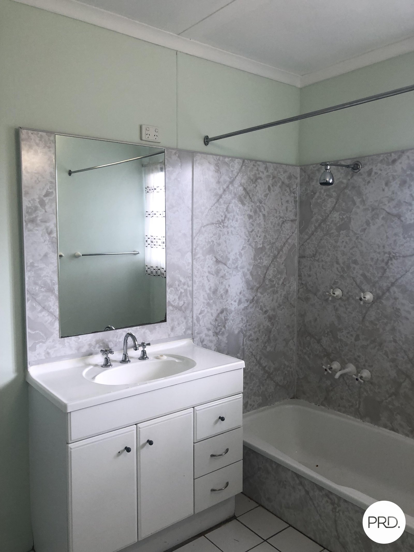 38 Bassett Lane ROSEWOOD 6