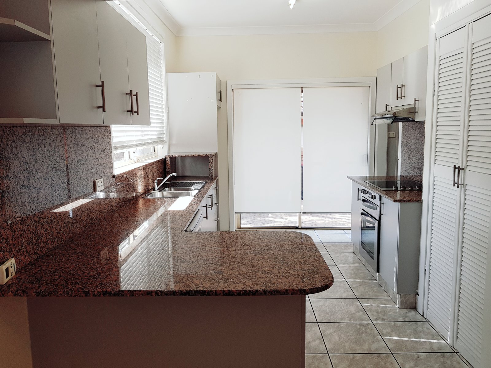 38 Bassett Street HURSTVILLE 2