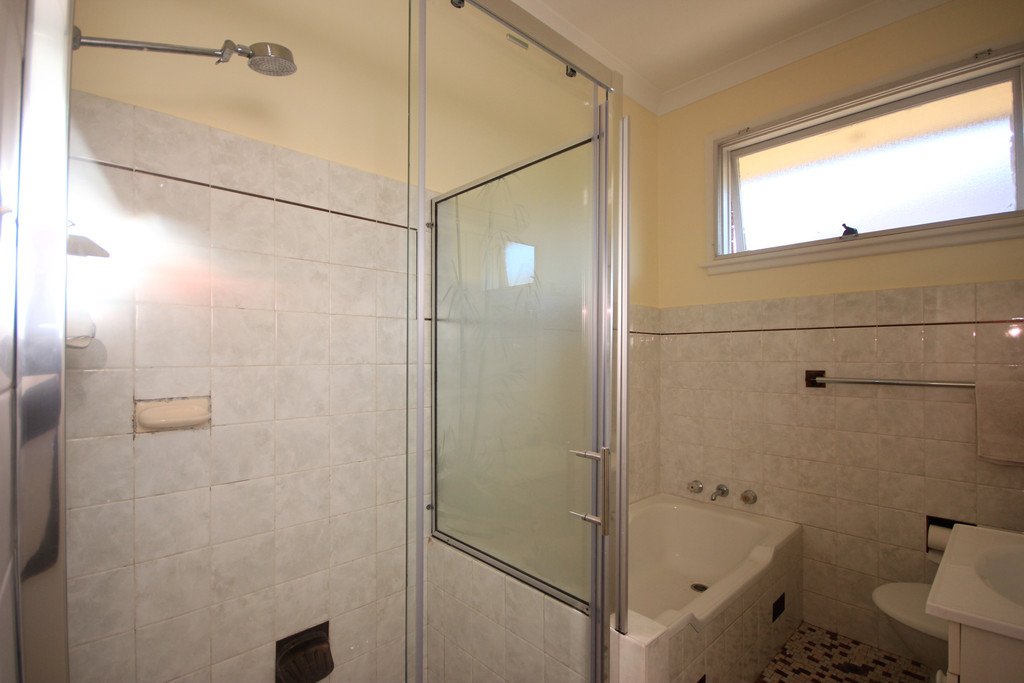 38 Bath Street MONTEREY 6