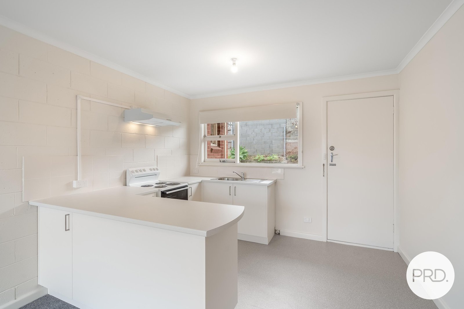 3/8 Belar Street HOWRAH 5