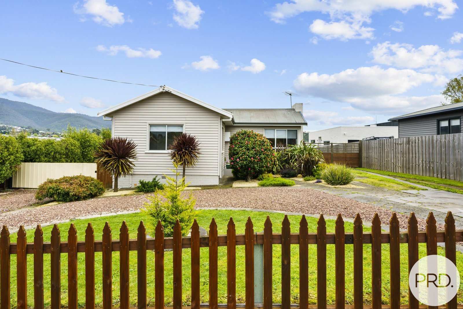 38 Box Hill Road CLAREMONT 1