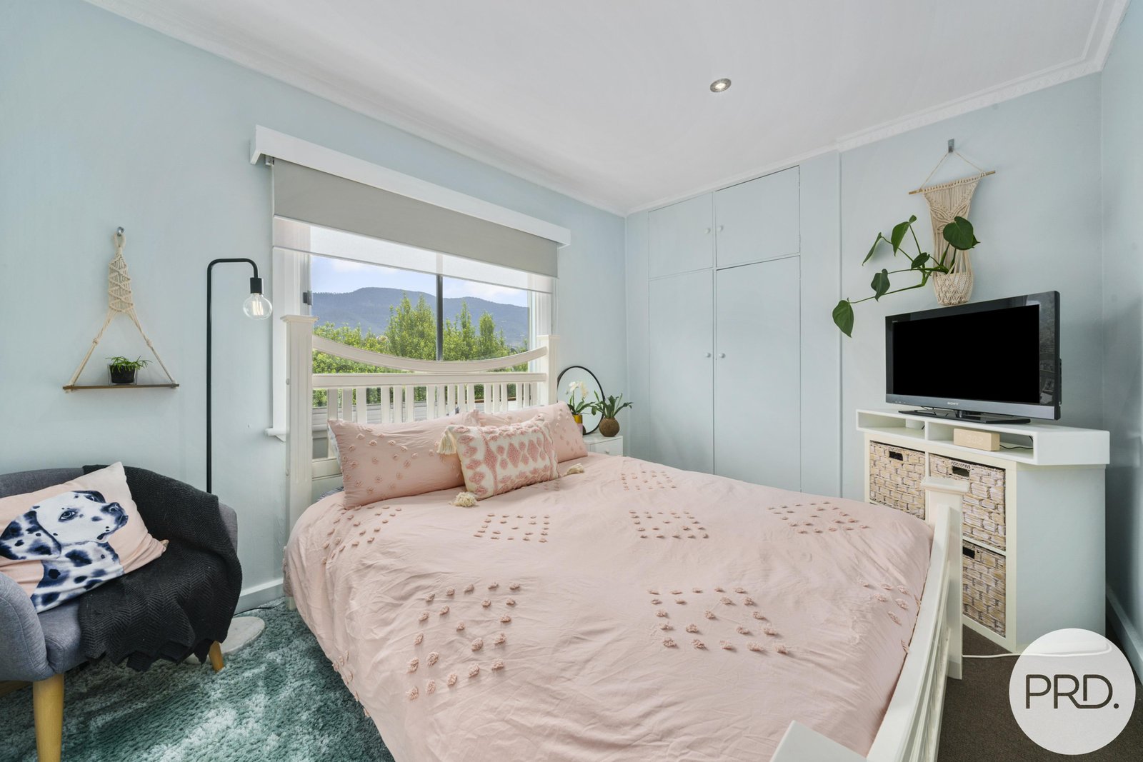 38 Box Hill Road CLAREMONT 9