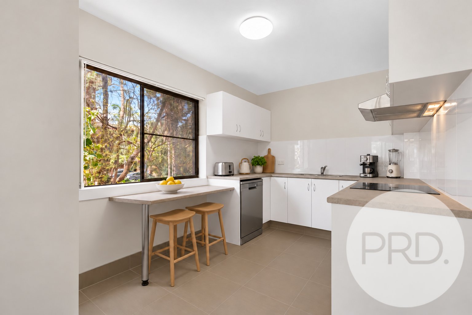 3/8 Brisbane Street ST LUCIA 2