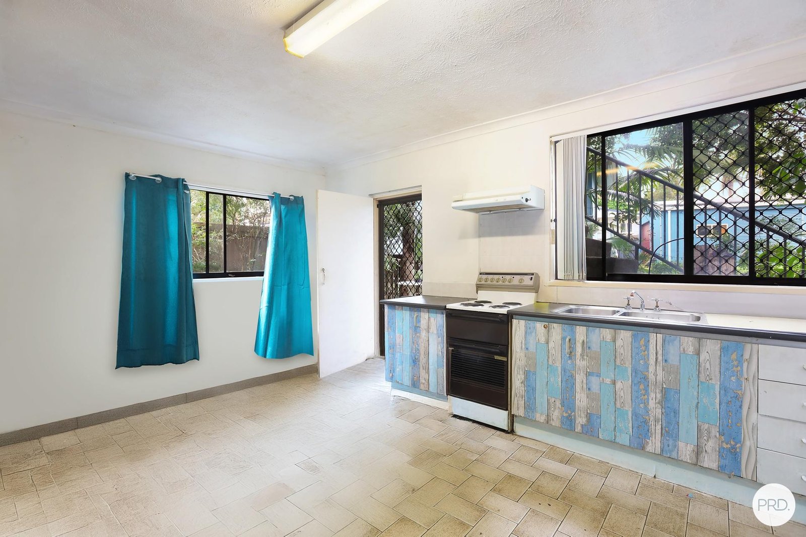 38 Brooke Avenue SOUTHPORT 9