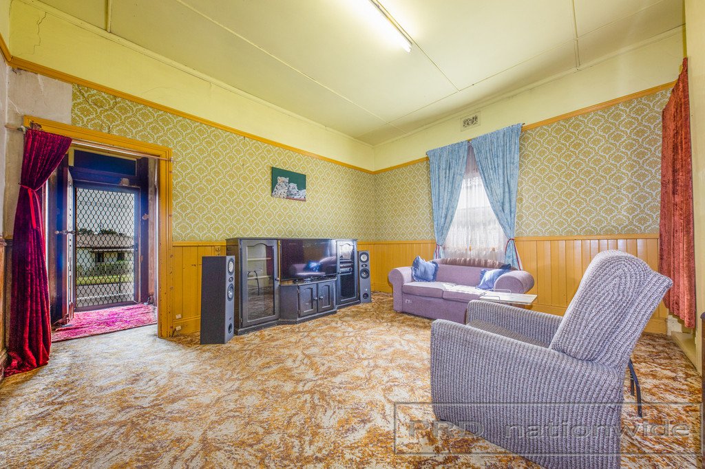 38 Capp St  TELARAH 9