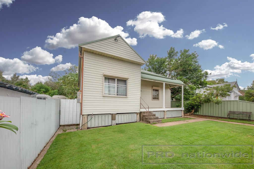 38 Capp St  TELARAH 13