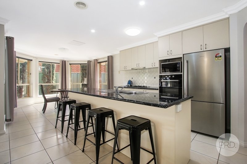38 Cassinia Court THURGOONA 4