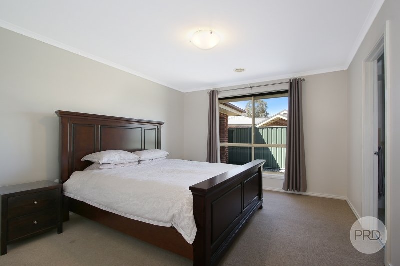 38 Cassinia Court THURGOONA 8